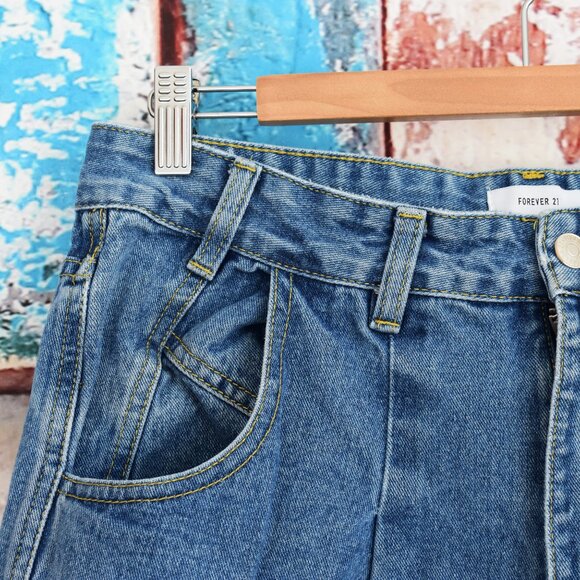Women's Forever 21 Jeans High Rise Straight Leg SIZE 31 Medium Wash - Picture 3 of 10